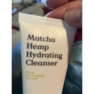 Matcha Hemp Hydrating Cleanser - Daily Gentle Non-Stripping Face Wash Enriche...